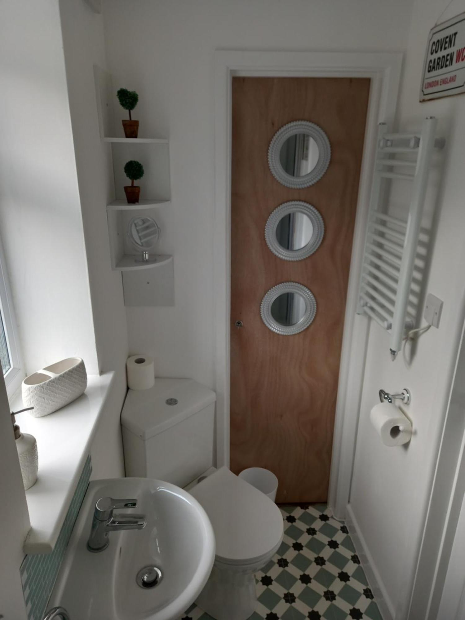 Laurel Apartment 水上伯顿 外观 照片