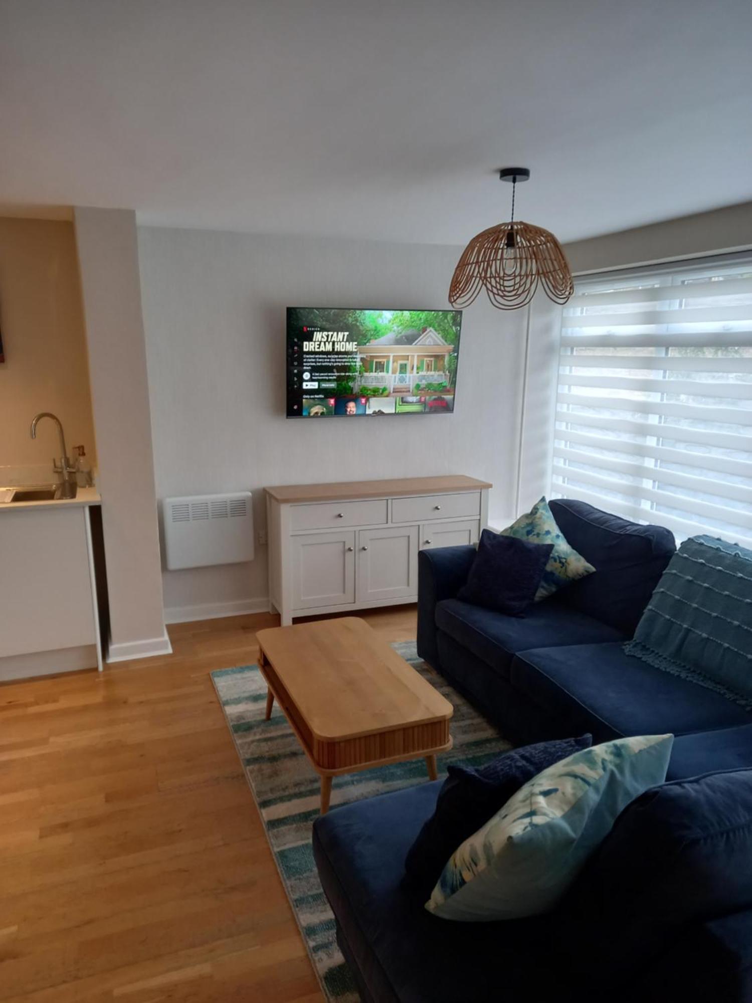Laurel Apartment 水上伯顿 外观 照片